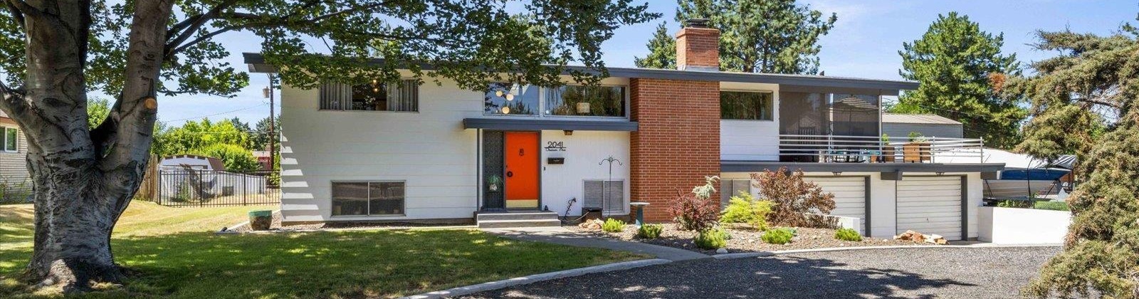 Davison Ave, Richland, Washington 99354, 4 Bedrooms Bedrooms, ,3 BathroomsBathrooms,For Sale,Davison Ave,285658