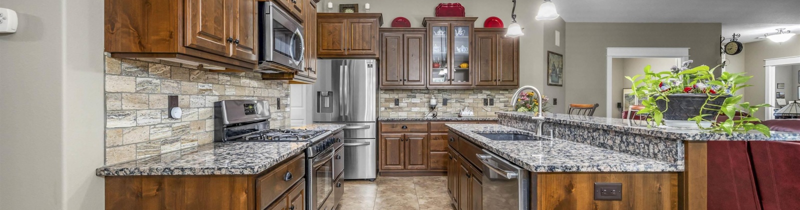 Meadow View Drive, Pasco, Washington 99301, 3 Bedrooms Bedrooms, ,3 BathroomsBathrooms,For Sale,Meadow View Drive,285671