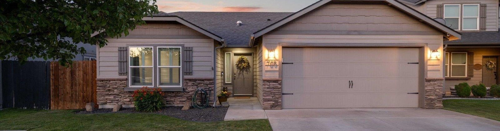 Texas St, Kennewick, Washington 99336-4085, 3 Bedrooms Bedrooms, ,2 BathroomsBathrooms,For Sale,Texas St,285667