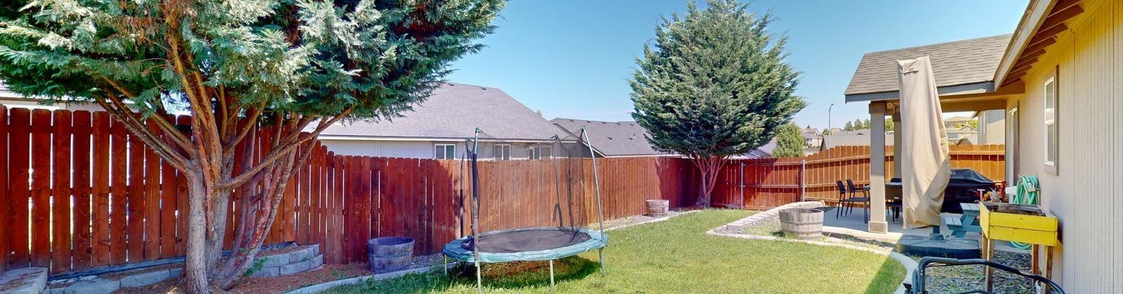 7th Place, Kennewick, Washington 99336-2634, 3 Bedrooms Bedrooms, ,2 BathroomsBathrooms,For Sale,7th Place,285680
