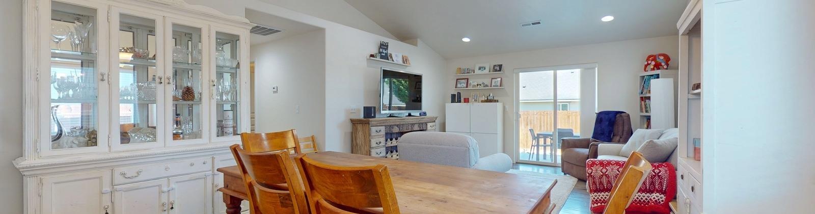 7th Place, Kennewick, Washington 99336-2634, 3 Bedrooms Bedrooms, ,2 BathroomsBathrooms,For Sale,7th Place,285680