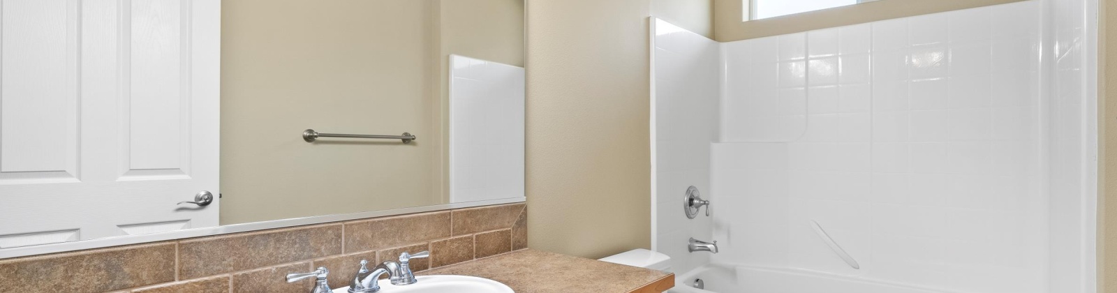 17th, Kennewick, Washington 99338, 3 Bedrooms Bedrooms, ,2 BathroomsBathrooms,For Sale,17th,285710