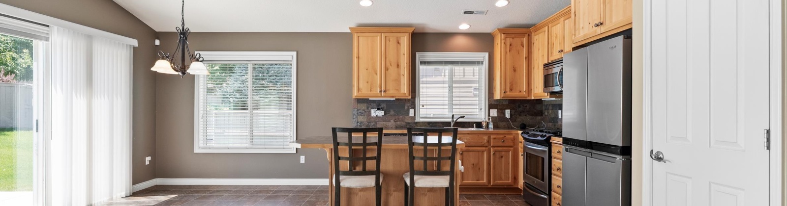 17th, Kennewick, Washington 99338, 3 Bedrooms Bedrooms, ,2 BathroomsBathrooms,For Sale,17th,285710