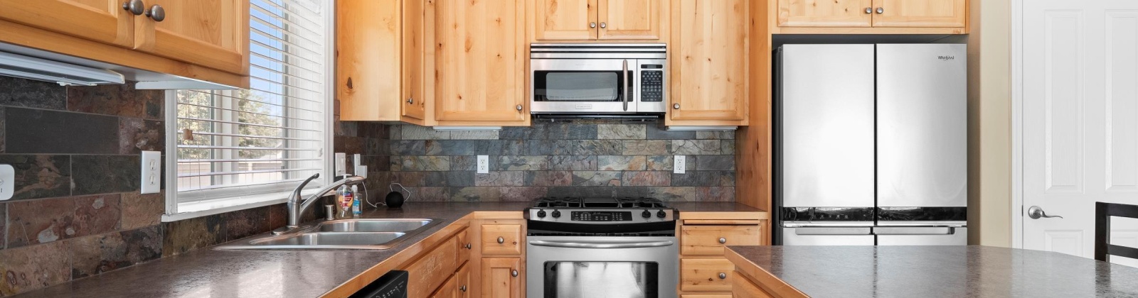17th, Kennewick, Washington 99338, 3 Bedrooms Bedrooms, ,2 BathroomsBathrooms,For Sale,17th,285710