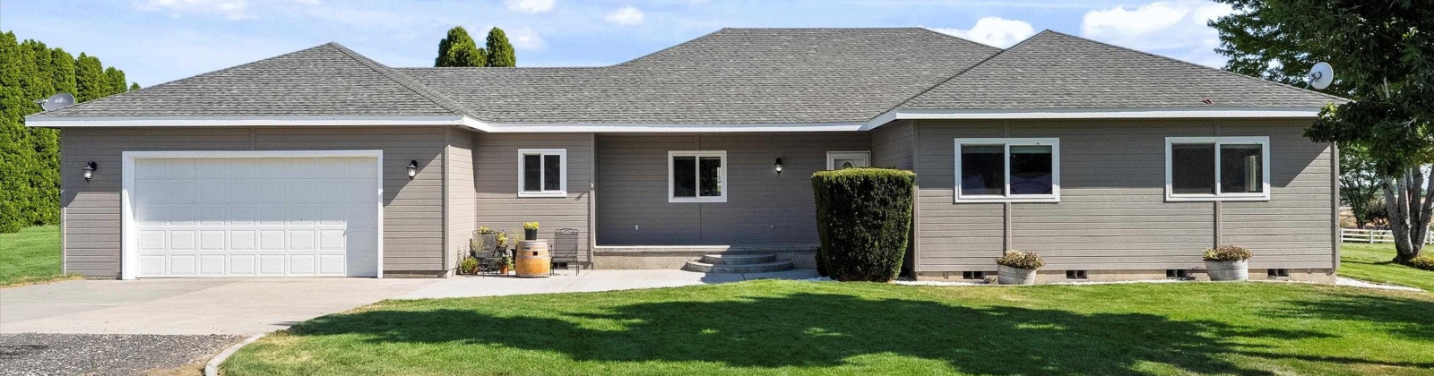 140 PR NW, Benton City, Washington 99320, 3 Bedrooms Bedrooms, ,3 BathroomsBathrooms,For Sale,140 PR NW,285695
