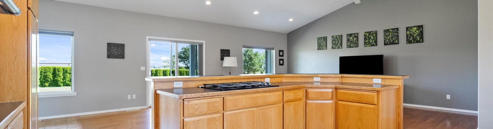 140 PR NW, Benton City, Washington 99320, 3 Bedrooms Bedrooms, ,3 BathroomsBathrooms,For Sale,140 PR NW,285695
