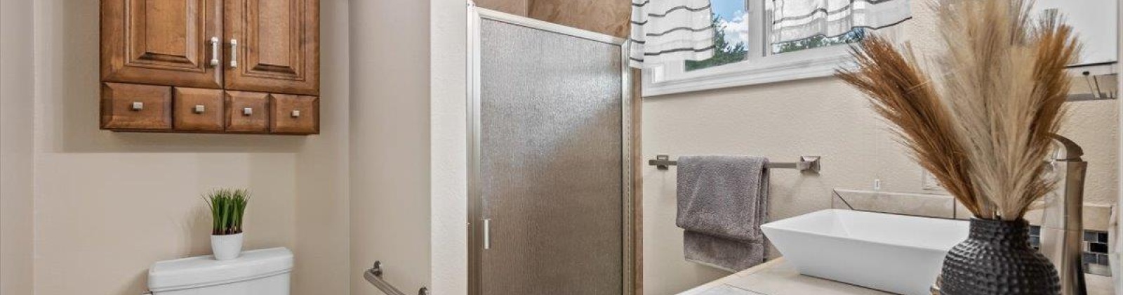 Broadmoor ST, Richland, Washington 99352-9601, 4 Bedrooms Bedrooms, ,3 BathroomsBathrooms,For Sale,Broadmoor ST,284381