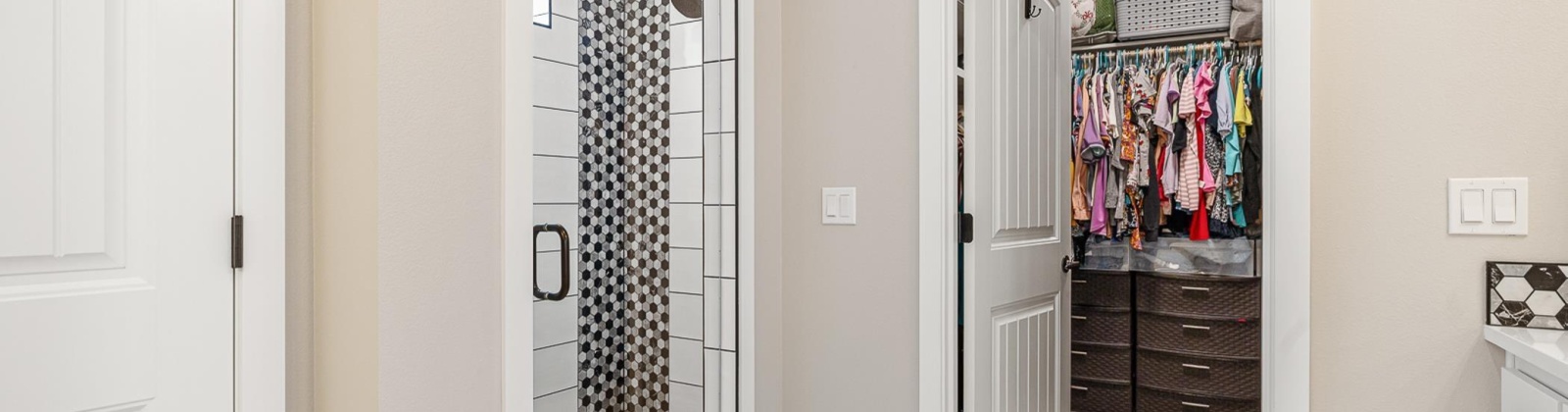 Burton Court, Richland, Washington 99352, 4 Bedrooms Bedrooms, ,3 BathroomsBathrooms,For Sale,Burton Court,285715