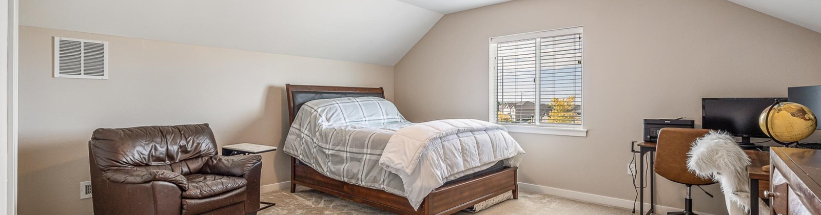 Burton Court, Richland, Washington 99352, 4 Bedrooms Bedrooms, ,3 BathroomsBathrooms,For Sale,Burton Court,285715