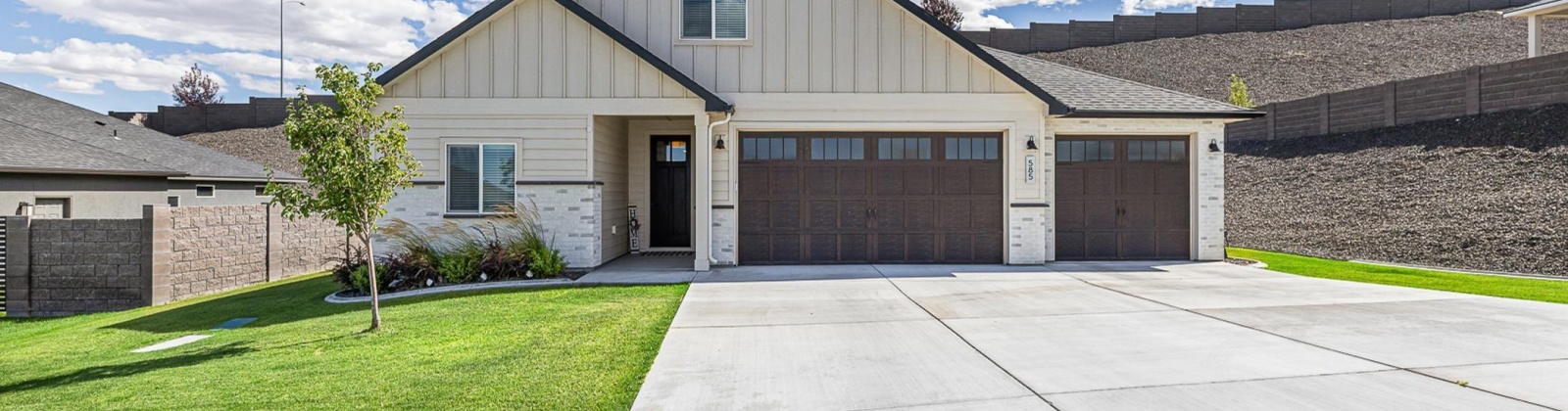 Burton Court, Richland, Washington 99352, 4 Bedrooms Bedrooms, ,3 BathroomsBathrooms,For Sale,Burton Court,285715