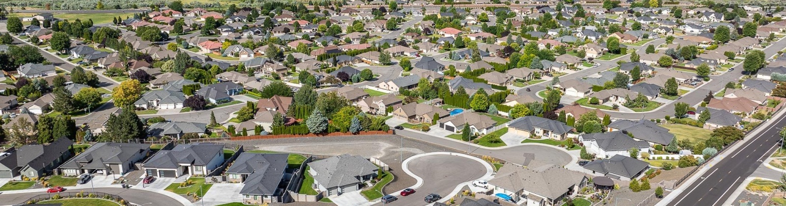 Burton Court, Richland, Washington 99352, 4 Bedrooms Bedrooms, ,3 BathroomsBathrooms,For Sale,Burton Court,285715