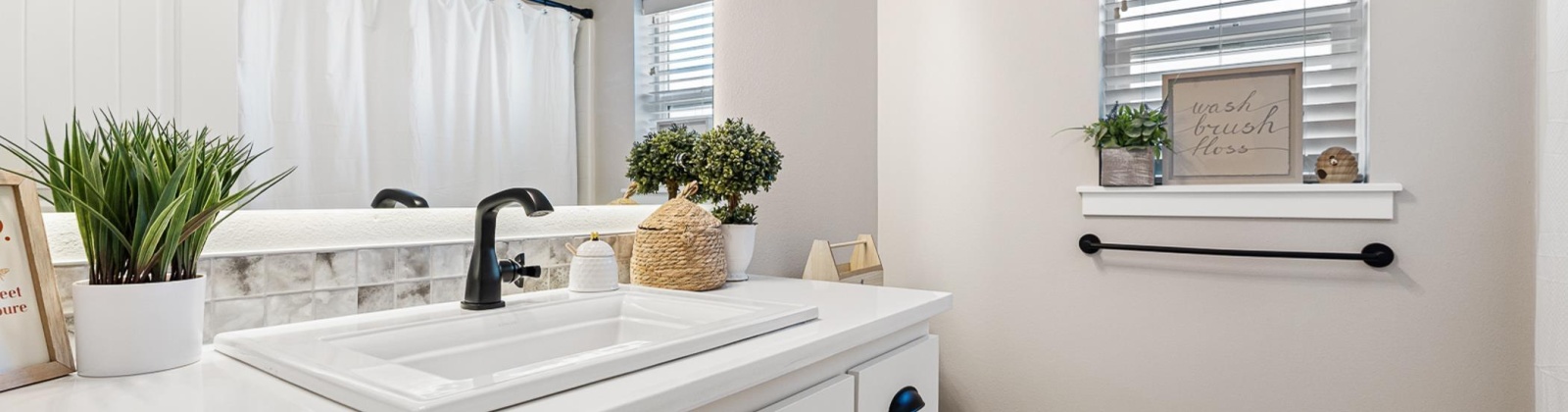 Burton Court, Richland, Washington 99352, 4 Bedrooms Bedrooms, ,3 BathroomsBathrooms,For Sale,Burton Court,285715