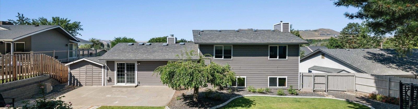 MEADOWS DRIVE SOUTH, Richland, Washington 99352, 4 Bedrooms Bedrooms, ,3 BathroomsBathrooms,For Sale,MEADOWS DRIVE SOUTH,285727