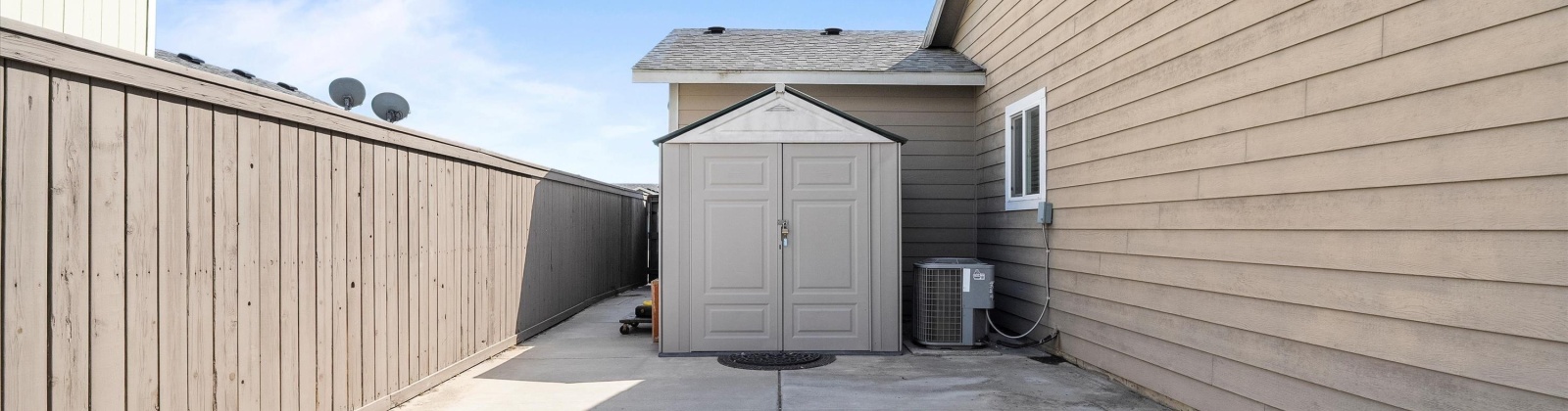 Kubota Ln, Pasco, Washington 99301, 4 Bedrooms Bedrooms, ,3 BathroomsBathrooms,For Sale,Kubota Ln,285726