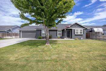 Hickory Avenue, West Richland, Washington 99353, 3 Bedrooms Bedrooms, ,2 BathroomsBathrooms,For Sale,Hickory Avenue,285777