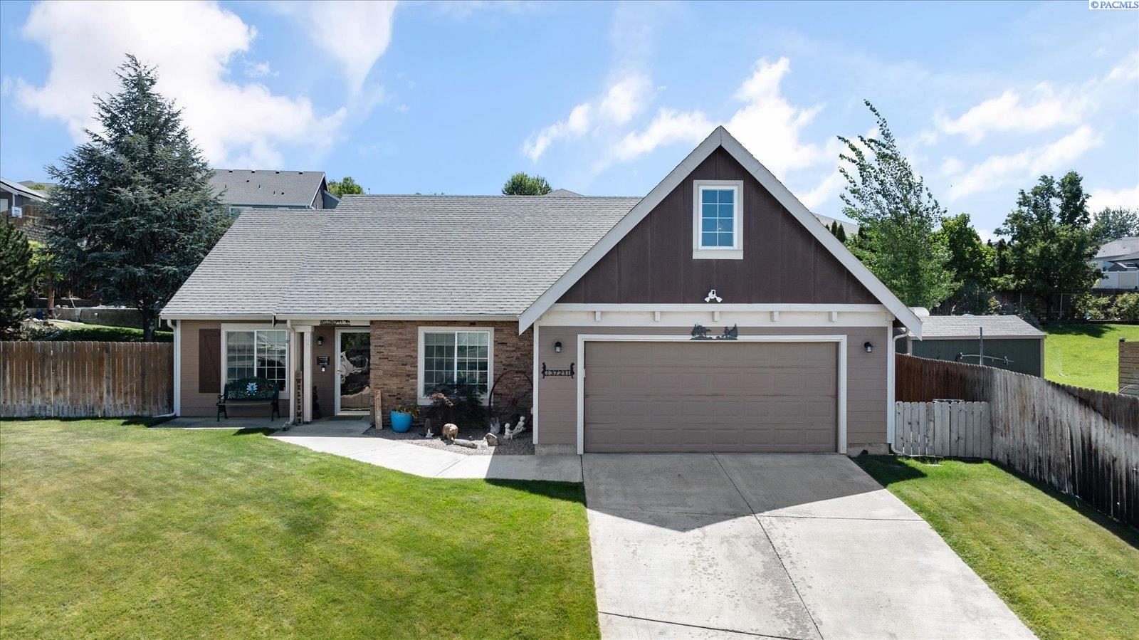 Cherry Ct., West Richland, Washington 99353, 3 Bedrooms Bedrooms, 0 ,2 BathroomsBathrooms,Houses,For Sale,Cherry Ct.,0,285779