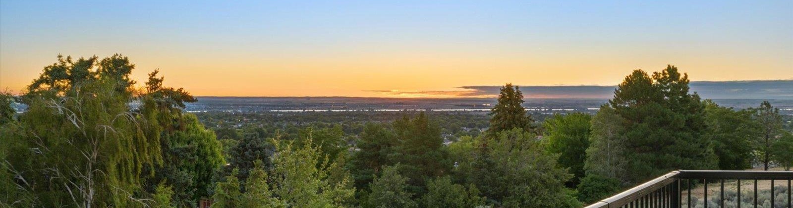 47th Ave, Kennewick, Washington 99337, 3 Bedrooms Bedrooms, 0 ,3 BathroomsBathrooms,Houses,For Sale,47th Ave,0,285789