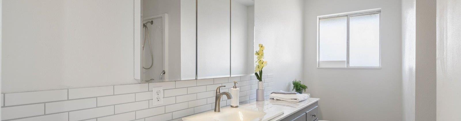 Van Giesen, Richland, Washington 99354, 3 Bedrooms Bedrooms, ,2 BathroomsBathrooms,For Sale,Van Giesen,283106
