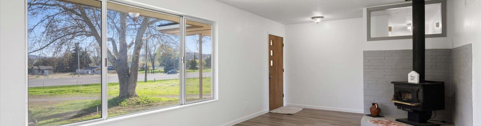 Van Giesen, Richland, Washington 99354, 3 Bedrooms Bedrooms, ,2 BathroomsBathrooms,For Sale,Van Giesen,283106