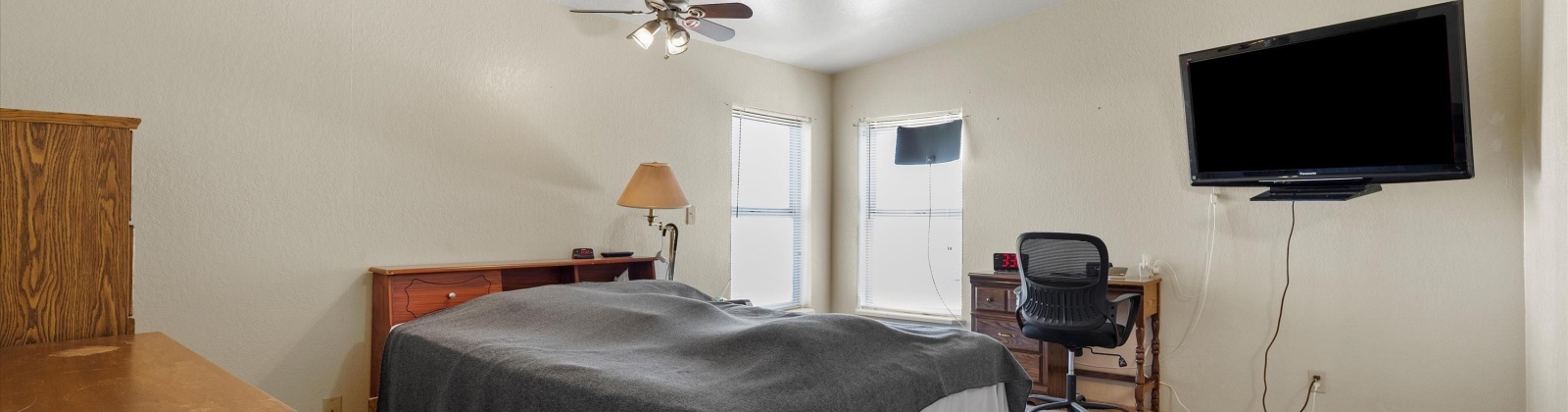 Van Giesen St, West Richland, Washington 99353, 3 Bedrooms Bedrooms, ,2 BathroomsBathrooms,For Sale,Van Giesen St,285802