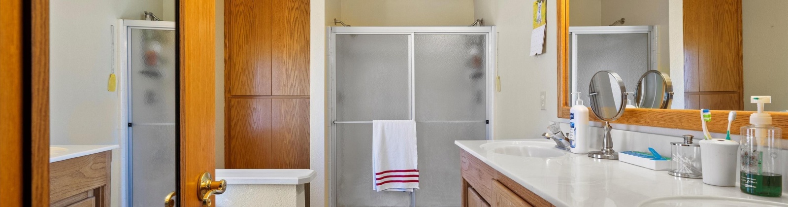 Van Giesen St, West Richland, Washington 99353, 3 Bedrooms Bedrooms, ,2 BathroomsBathrooms,For Sale,Van Giesen St,285802