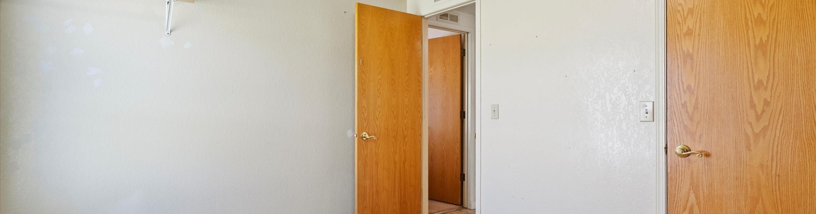 Van Giesen St, West Richland, Washington 99353, 3 Bedrooms Bedrooms, ,2 BathroomsBathrooms,For Sale,Van Giesen St,285802