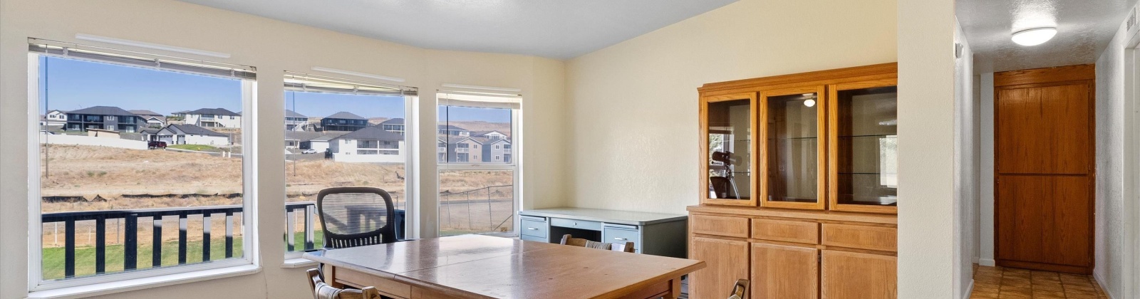 Van Giesen St, West Richland, Washington 99353, 3 Bedrooms Bedrooms, ,2 BathroomsBathrooms,For Sale,Van Giesen St,285802