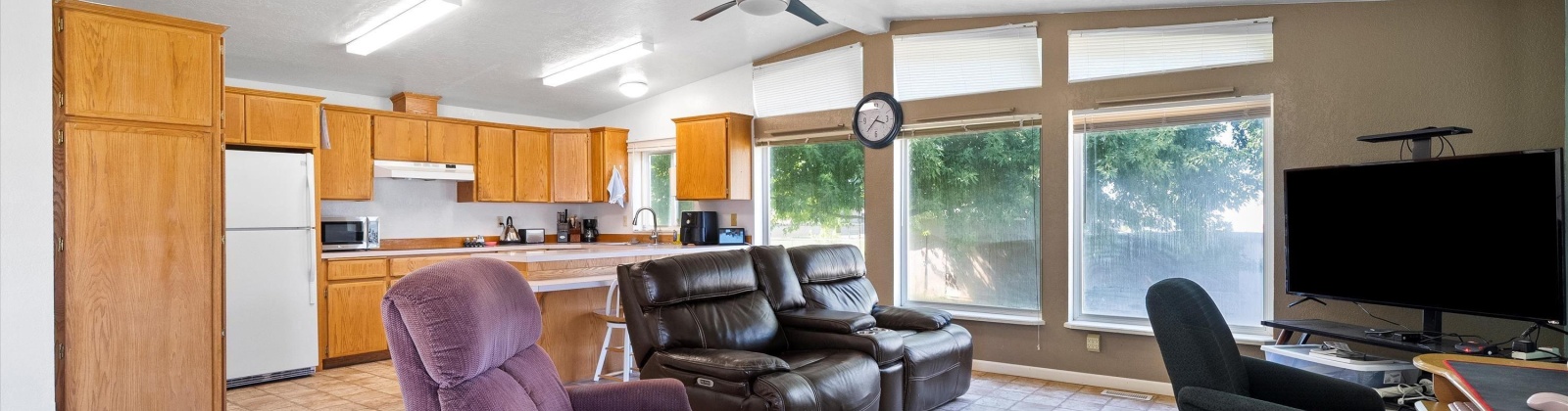 Van Giesen St, West Richland, Washington 99353, 3 Bedrooms Bedrooms, ,2 BathroomsBathrooms,For Sale,Van Giesen St,285802