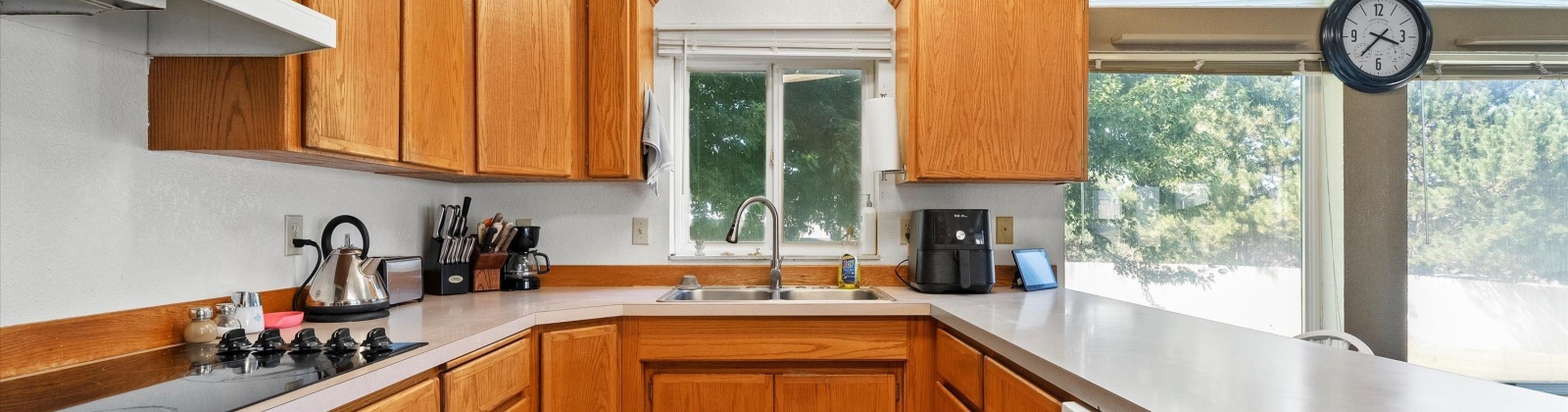 Van Giesen St, West Richland, Washington 99353, 3 Bedrooms Bedrooms, ,2 BathroomsBathrooms,For Sale,Van Giesen St,285802