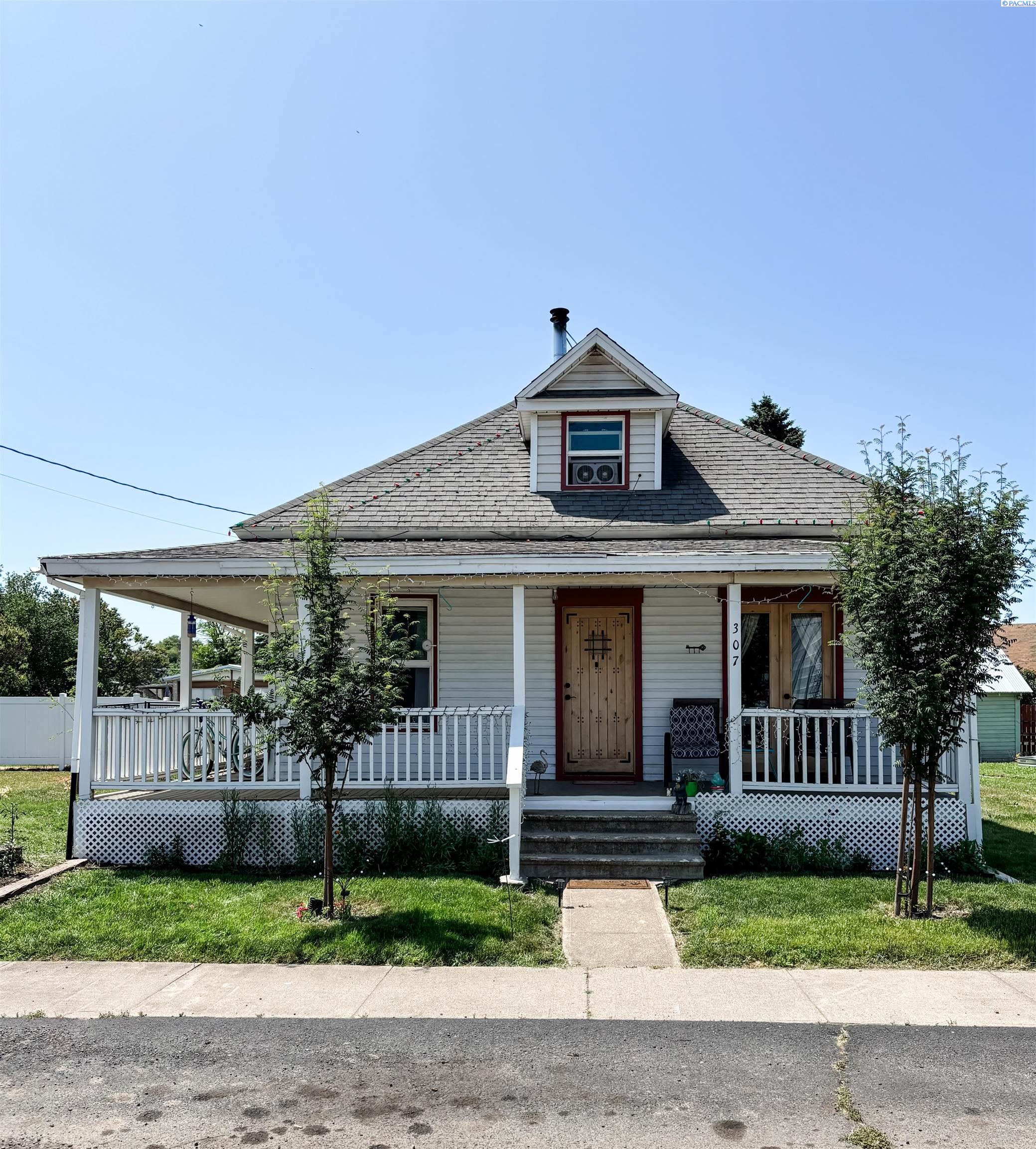 G St., Endicott, Washington 99125-8719, 3 Bedrooms Bedrooms, 0 ,1 BathroomBathrooms,Houses,For Sale,G St.,0,284998