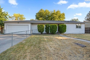 11th ave, Kennewick, Washington 99337, 3 Bedrooms Bedrooms, ,2 BathroomsBathrooms,For Sale,11th ave,285796