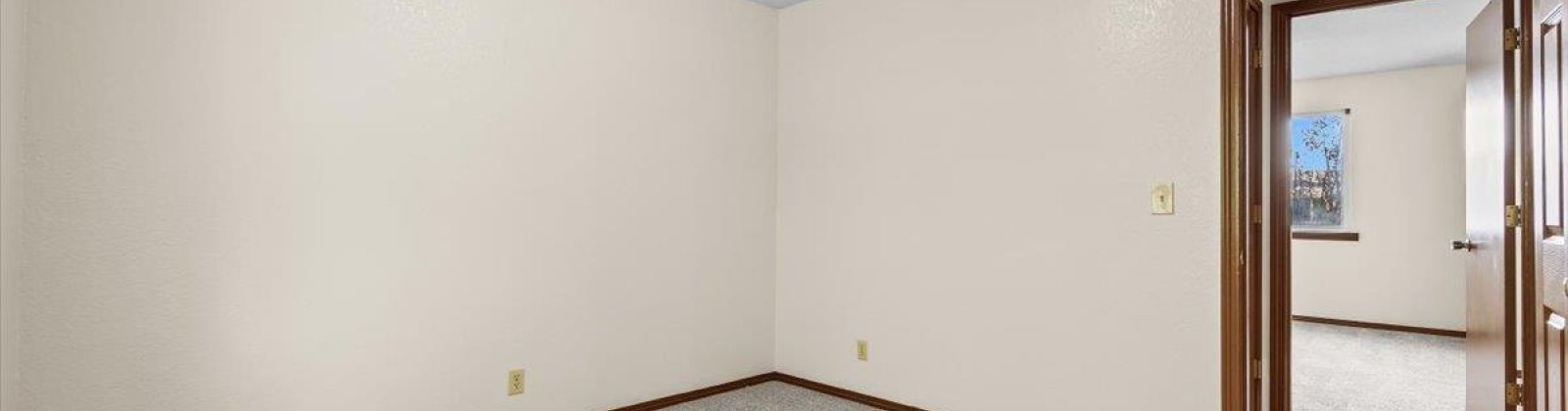 11th ave, Kennewick, Washington 99337, 3 Bedrooms Bedrooms, ,2 BathroomsBathrooms,For Sale,11th ave,285796