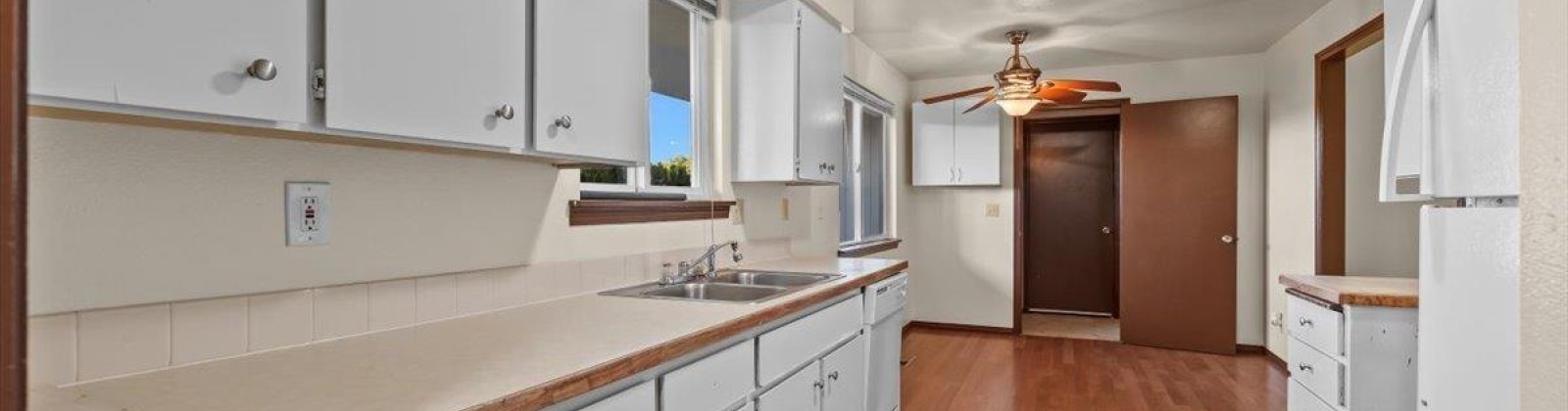 11th ave, Kennewick, Washington 99337, 3 Bedrooms Bedrooms, ,2 BathroomsBathrooms,For Sale,11th ave,285796