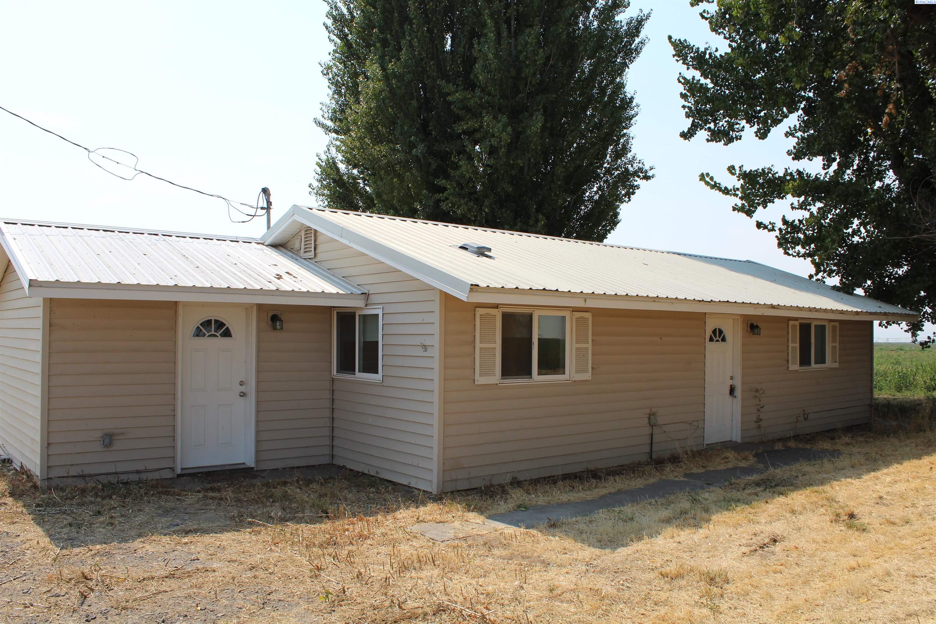 Fir Road, Pasco, Washington 99301, 2 Bedrooms Bedrooms, 0 ,1 BathroomBathrooms,Houses,For Rent,Fir Road,0,285826