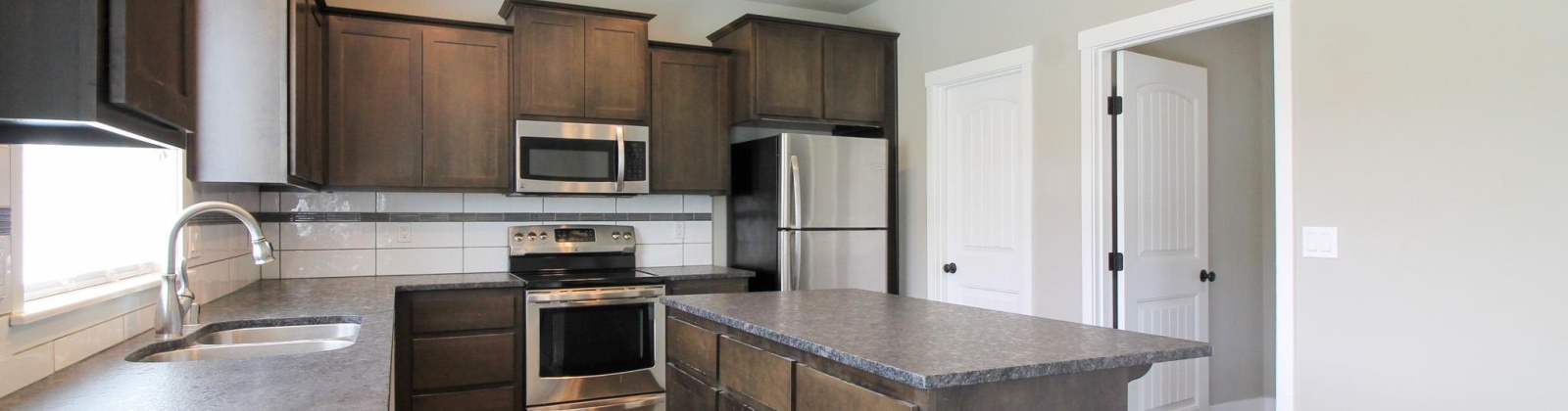 Anderson Place, Kennewick, Washington 99337, 4 Bedrooms Bedrooms, ,3 BathroomsBathrooms,For Rent,Anderson Place,285824