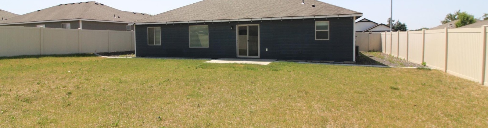 Blueberry Place, Kennewick, Washington 99338, 3 Bedrooms Bedrooms, ,2 BathroomsBathrooms,For Rent,Blueberry Place,285820