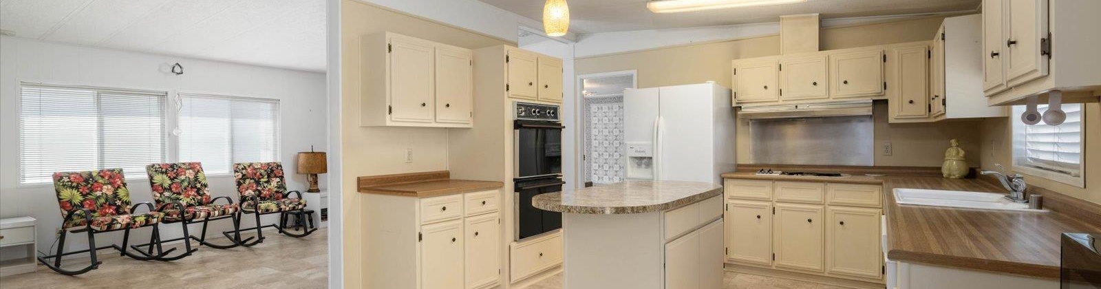 Columbia Center Blvd, Kennewick, Washington 99336, 3 Bedrooms Bedrooms, 0 ,2 BathroomsBathrooms,Manufactured Homes,For Sale,Columbia Center Blvd,0,285850