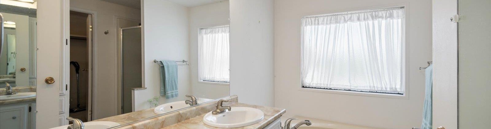 Columbia Center Blvd, Kennewick, Washington 99336, 3 Bedrooms Bedrooms, 0 ,2 BathroomsBathrooms,Manufactured Homes,For Sale,Columbia Center Blvd,0,285850