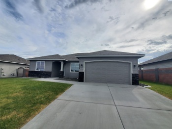 31st, Kennewick, Washington 99338, 3 Bedrooms Bedrooms, ,2 BathroomsBathrooms,For Rent,31st,285852