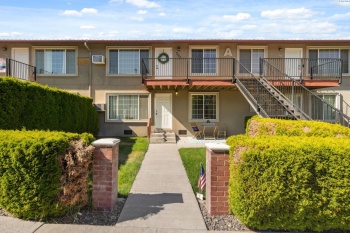 40th Ave, West Richland, Washington 99353, 2 Bedrooms Bedrooms, ,1 BathroomBathrooms,Condos/townhomes,For Sale,40th Ave,285889