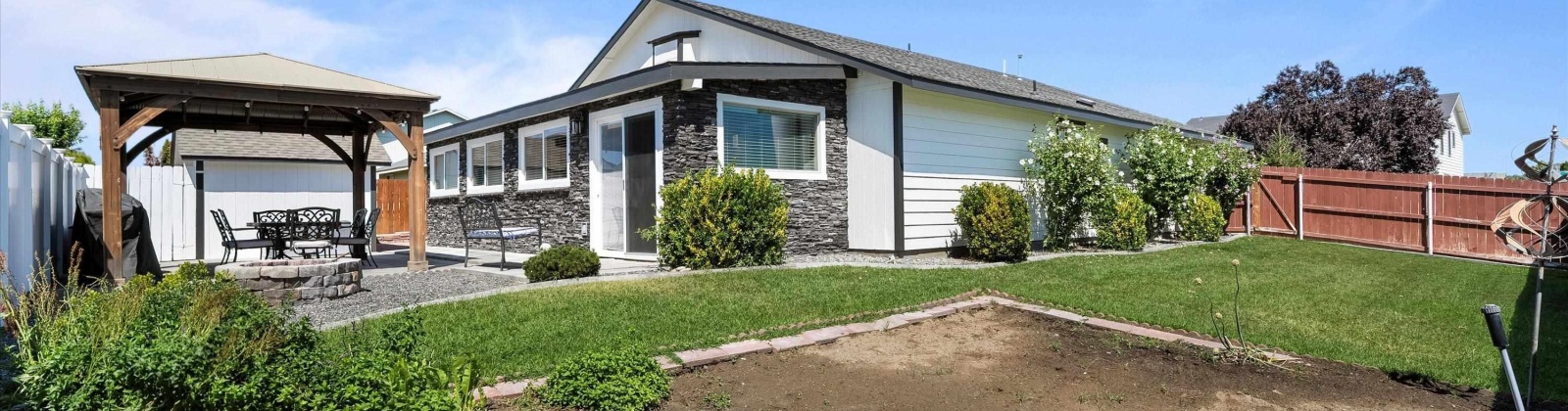 Savary Dr, Pasco, Washington 99301, 3 Bedrooms Bedrooms, ,2 BathroomsBathrooms,For Sale,Savary Dr,285886