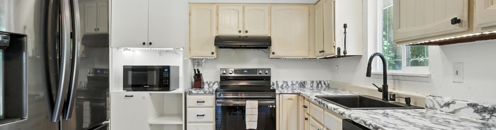 16th Pl, Kennewick, Washington 99337, 4 Bedrooms Bedrooms, ,3 BathroomsBathrooms,For Sale,16th Pl,285878