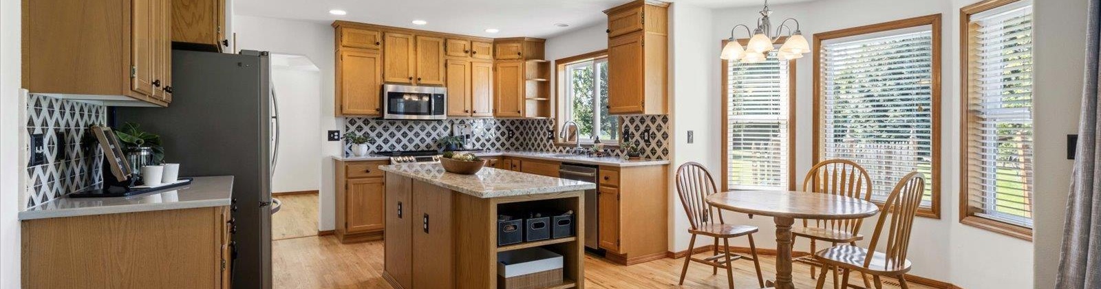 Mount Saint Helens Ct, West Richland, Washington 99353, 3 Bedrooms Bedrooms, ,3 BathroomsBathrooms,For Sale,Mount Saint Helens Ct,285879