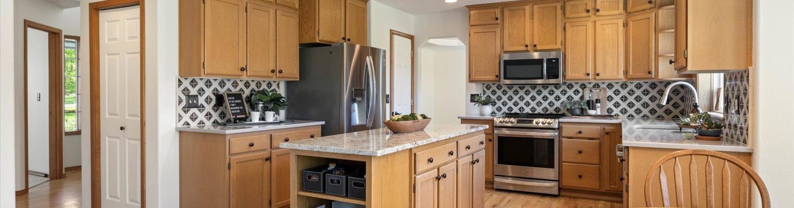 Mount Saint Helens Ct, West Richland, Washington 99353, 3 Bedrooms Bedrooms, ,3 BathroomsBathrooms,For Sale,Mount Saint Helens Ct,285879