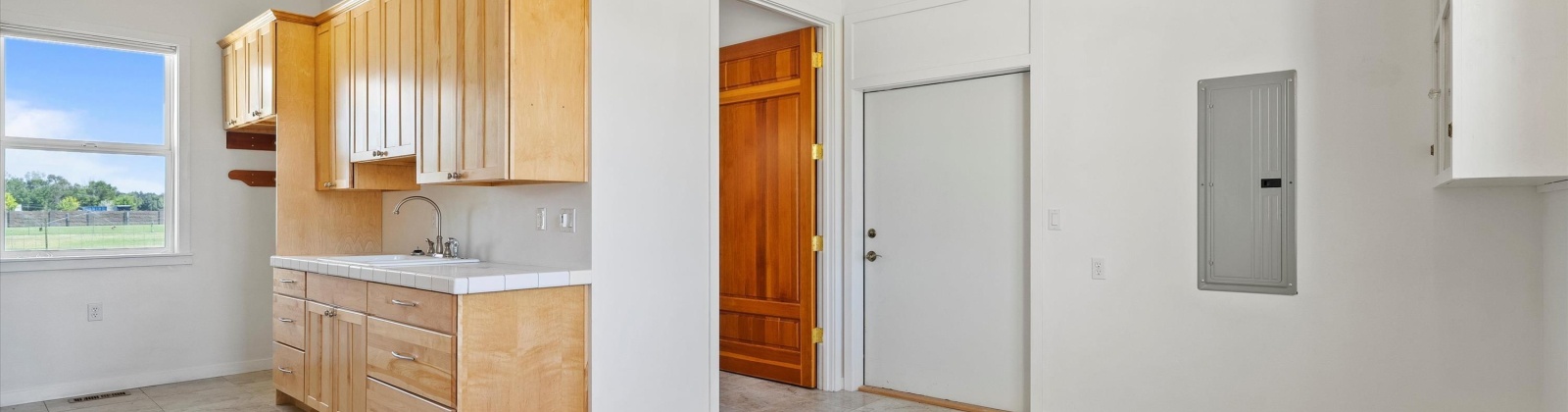 Cascade St, Kennewick, Washington 99337, 2 Bedrooms Bedrooms, ,3 BathroomsBathrooms,For Sale,Cascade St,285881