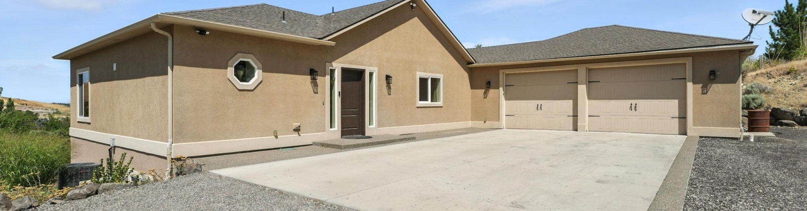 Desert Cove, Prosser, Washington 99350, 4 Bedrooms Bedrooms, ,3 BathroomsBathrooms,For Sale,Desert Cove,285882