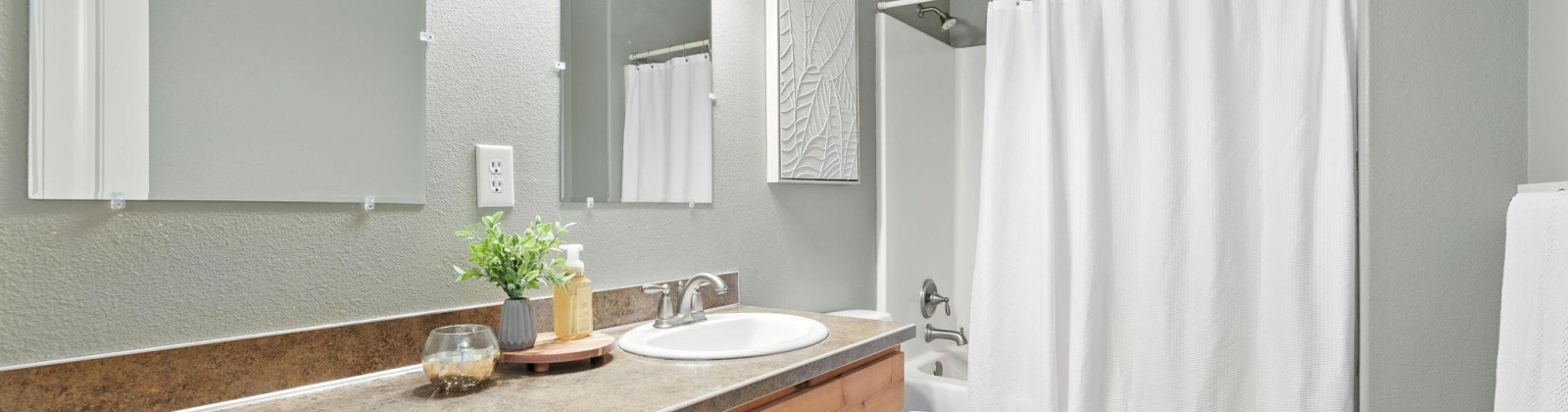 Desert Cove, Prosser, Washington 99350, 4 Bedrooms Bedrooms, ,3 BathroomsBathrooms,For Sale,Desert Cove,285882