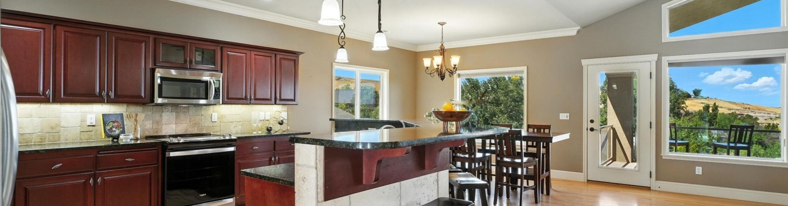 Desert Cove, Prosser, Washington 99350, 4 Bedrooms Bedrooms, ,3 BathroomsBathrooms,For Sale,Desert Cove,285882