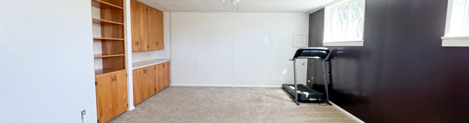 Grandview Ave., Sunnyside, Washington 98944, 4 Bedrooms Bedrooms, 0 ,3 BathroomsBathrooms,Houses,For Sale,Grandview Ave.,0,285898