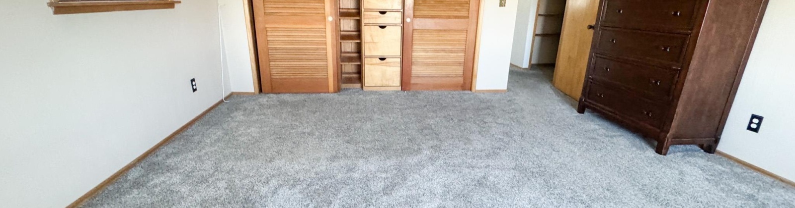 Grandview Ave., Sunnyside, Washington 98944, 4 Bedrooms Bedrooms, 0 ,3 BathroomsBathrooms,Houses,For Sale,Grandview Ave.,0,285898